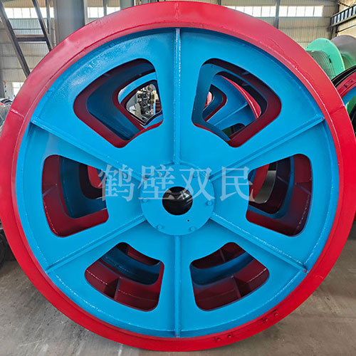 鶴壁市雙民礦山機(jī)械有限公司雙槽天輪發(fā)貨現(xiàn)場！